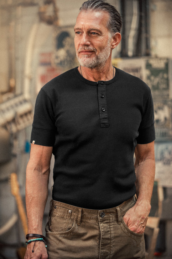 The New Elder Henley Short Sleeve Shirt Black
