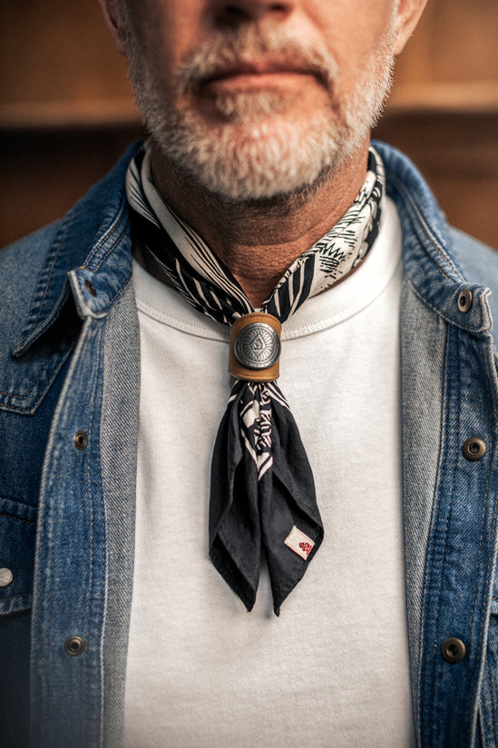 Leather Scarf Toggle Tan