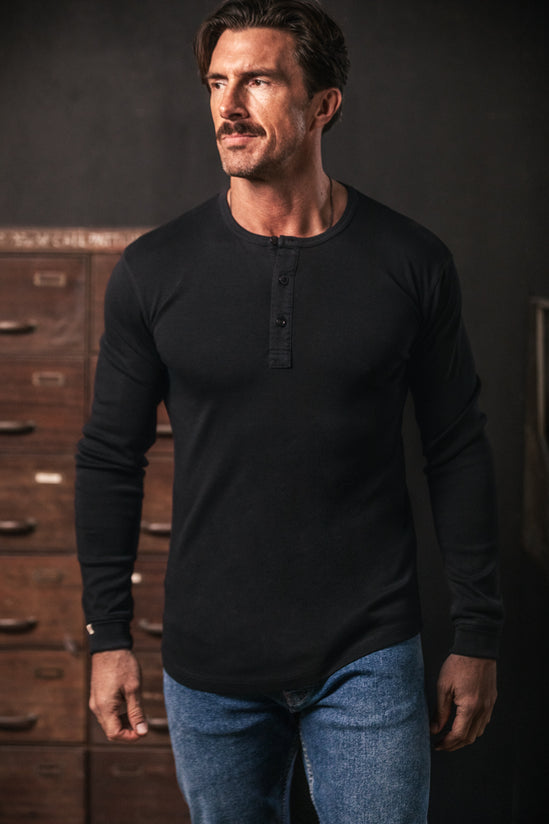 The New Elder Henley Shirt Black