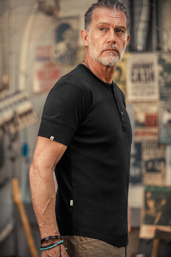 The New Elder Henley Short Sleeve Shirt Black