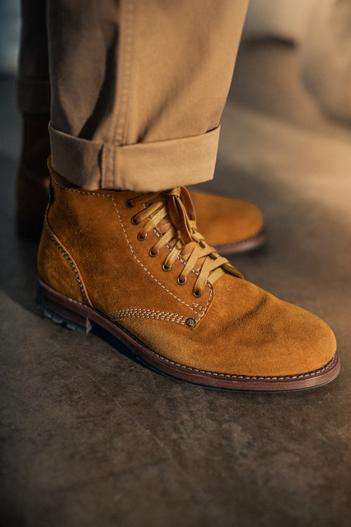 Alexander McQueen Men’s Suede Chukka Boots - Tan Alexander McQueen Tan Suede Lace-Up Boots Alexander McQueen main image 2