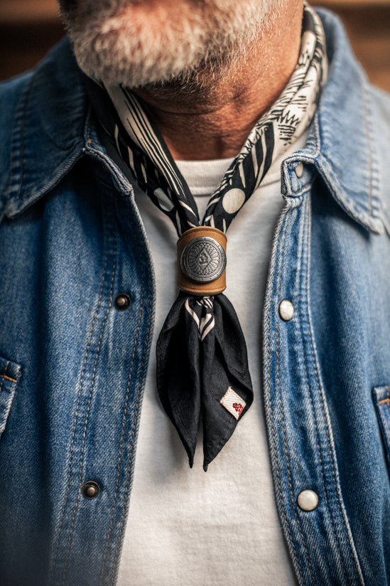 Leather Scarf Toggle Tan