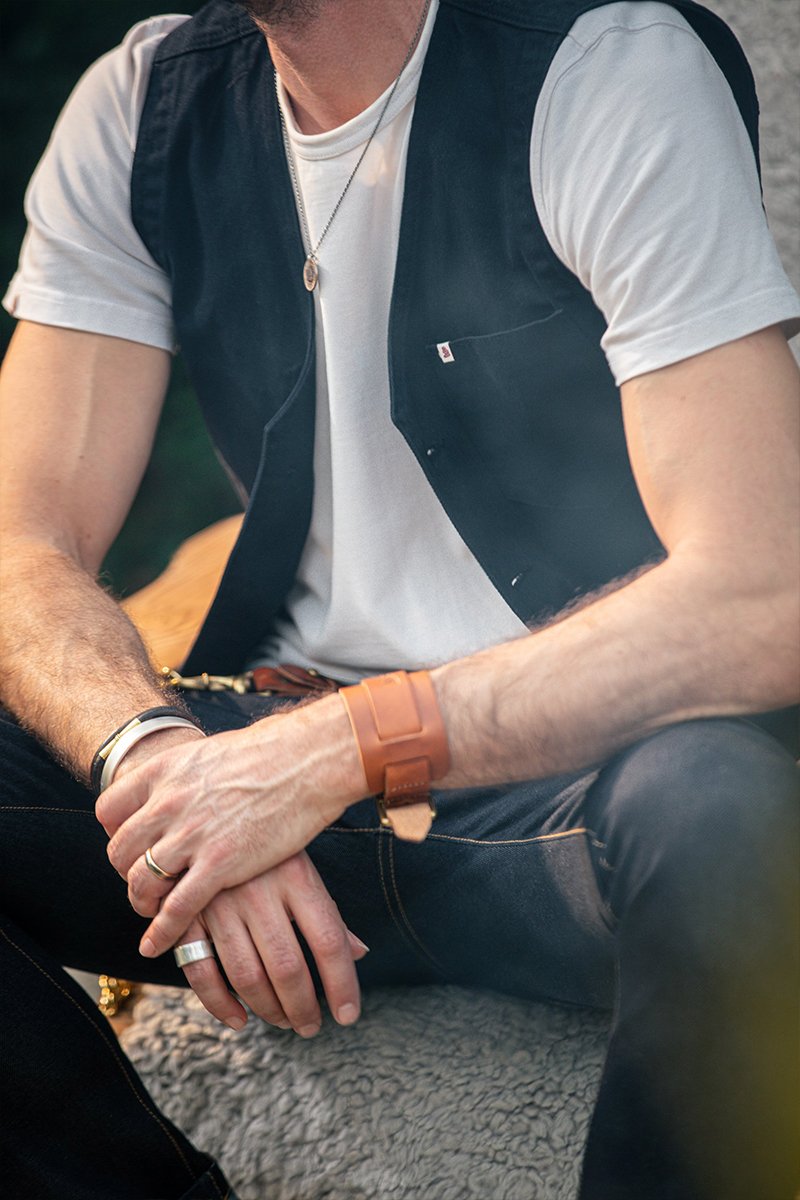 公式ファッションブランド通販サイト &SONS Lincoln Waistcoat | Vintage Style Navy Twill Cotton トップス